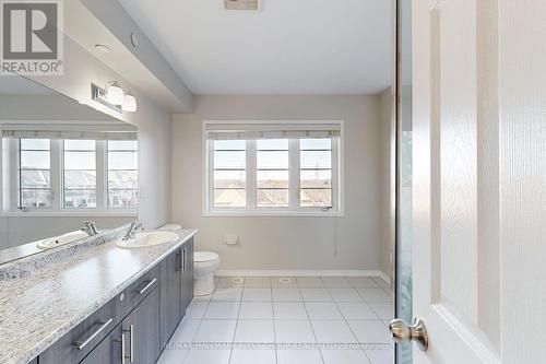 2532 Bromus Path, Oshawa, ON - Indoor Photo Showing Bathroom