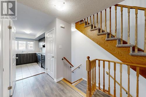 2532 Bromus Path, Oshawa, ON - Indoor Photo Showing Other Room