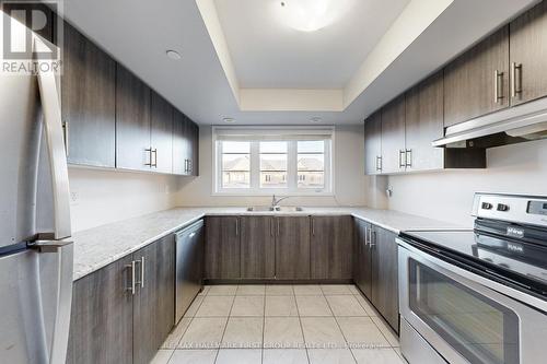2532 Bromus Path, Oshawa, ON - Indoor Photo Showing Kitchen With Double Sink
