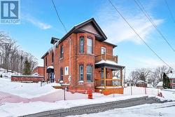 25 BERCZY STREET  Barrie, ON L4M 3P6