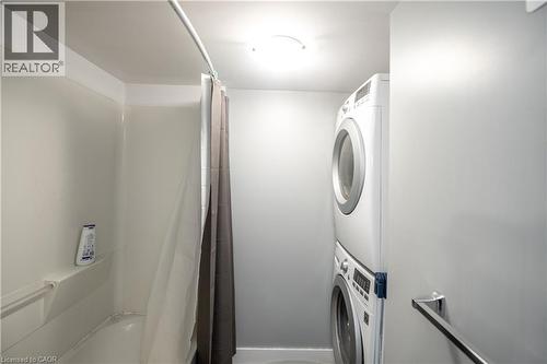 62 Harold Court, Hamilton, ON - Indoor Photo Showing Laundry Room