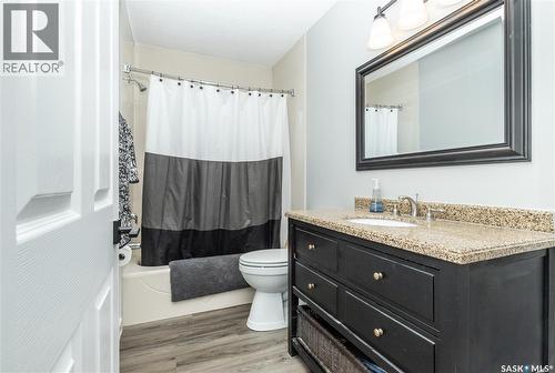 1313 Elevator Road, Saskatoon, SK - Indoor Photo Showing Bathroom