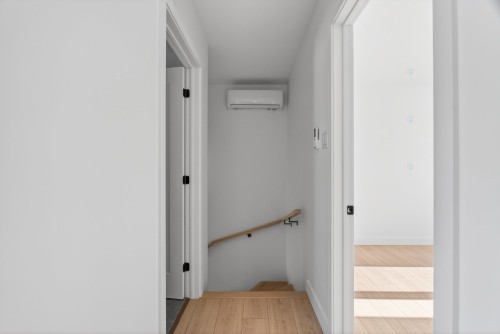 Corridor - Rue Des Premières-Nations, Québec (Beauport), QC - Indoor Photo Showing Other Room