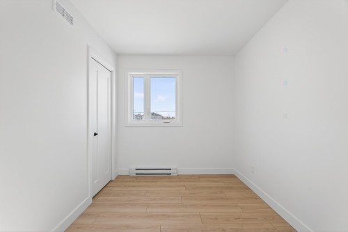 Chambre à coucher - Rue Des Premières-Nations, Québec (Beauport), QC - Indoor Photo Showing Other Room