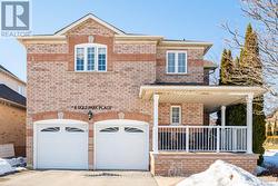 28 GOLD PARK PLACE  Brampton, ON L7A 2E2