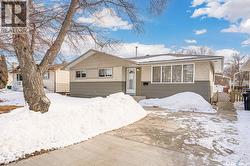 90 Bence CRESCENT  Saskatoon, SK S7L 4J1