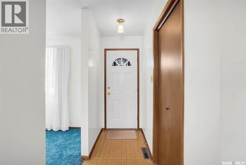 90 Bence Crescent, Saskatoon, SK - Indoor Photo Showing Other Room