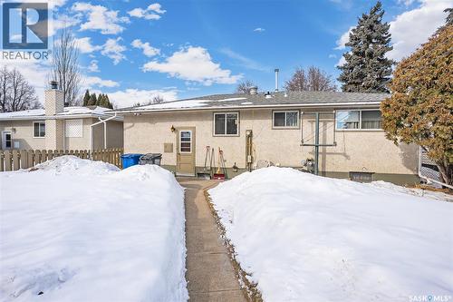 90 Bence Crescent, Saskatoon, SK - Outdoor