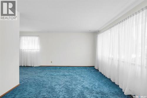 90 Bence Crescent, Saskatoon, SK - Indoor Photo Showing Other Room