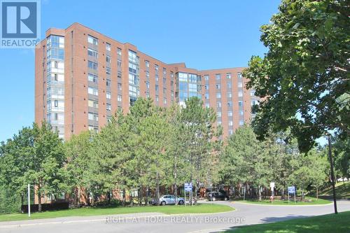 1213 - 2871 RICHMOND ROAD W  Ottawa, ON K2B 8M5