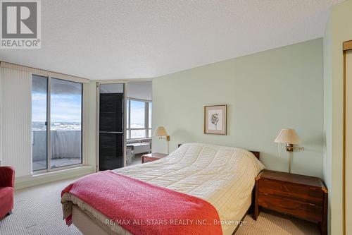 817 - 25 Austin Drive, Markham, ON - Indoor Photo Showing Bedroom