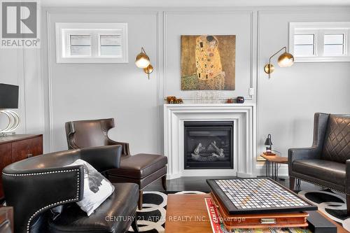 122 Burns Boulevard, King, ON - Indoor Photo Showing Living Room With Fireplace