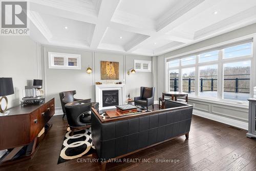 122 Burns Boulevard, King, ON - Indoor With Fireplace