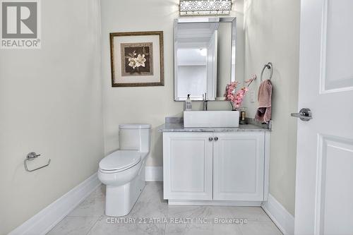 122 Burns Boulevard, King, ON - Indoor Photo Showing Bathroom