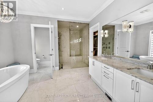 122 Burns Boulevard, King, ON - Indoor Photo Showing Bathroom