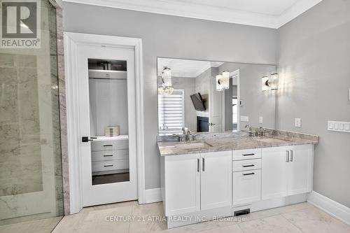 122 Burns Boulevard, King, ON - Indoor Photo Showing Bathroom