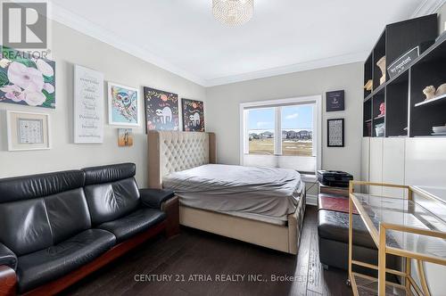 122 Burns Boulevard, King, ON - Indoor Photo Showing Bedroom