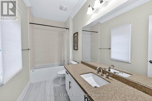 122 Burns Boulevard, King, ON - Indoor Photo Showing Bathroom