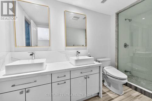 122 Burns Boulevard, King, ON - Indoor Photo Showing Bathroom