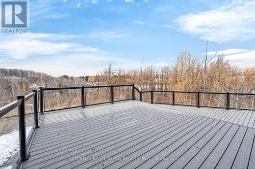 122 Burns Boulevard, King, ON - Outdoor
