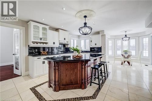 38 Deer Ridge Crescent, Kitchener, ON - Indoor Photo Showing Kitchen