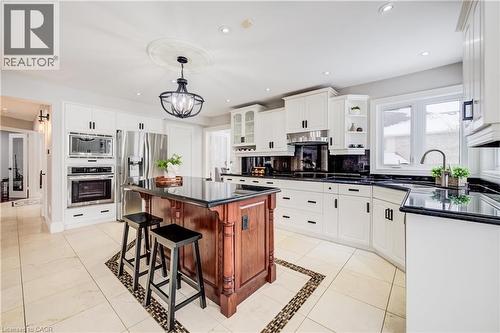 38 Deer Ridge Crescent, Kitchener, ON - Indoor Photo Showing Kitchen With Upgraded Kitchen