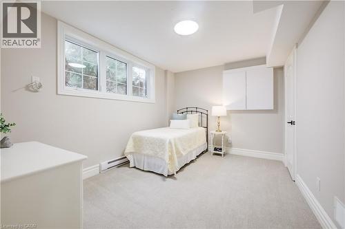 38 Deer Ridge Crescent, Kitchener, ON - Indoor Photo Showing Bedroom