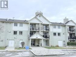 208 - 737 DEVERON CRESCENT  London South (South T), ON N5Z 4X9