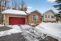 2960 ERNSIDE CRESCENT  Ottawa, ON K4C 1B6
