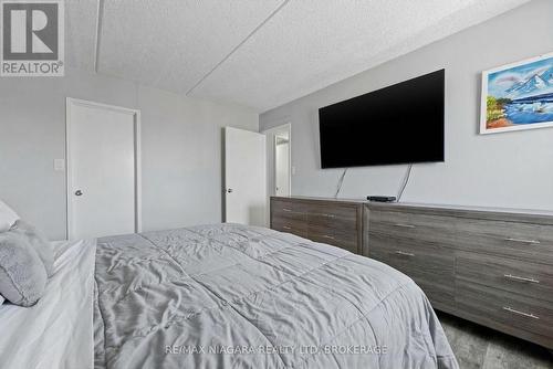 308 - 198 Scott Street, St. Catharines (Fairview), ON - Indoor Photo Showing Bedroom