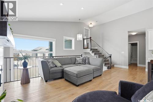 504 Snead Lane, Warman, SK - Indoor Photo Showing Living Room