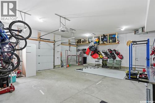 504 Snead Lane, Warman, SK - Indoor Photo Showing Garage