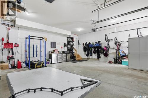 504 Snead Lane, Warman, SK - Indoor Photo Showing Garage