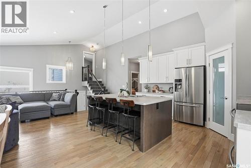 504 Snead Lane, Warman, SK - Indoor Photo Showing Kitchen With Upgraded Kitchen
