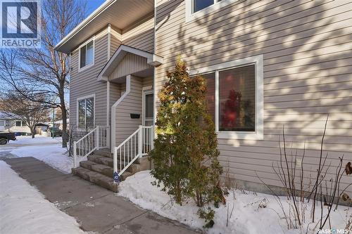 3 802 K Avenue N, Saskatoon, SK - Outdoor