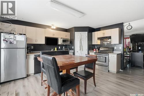 3 802 K Avenue N, Saskatoon, SK - Indoor Photo Showing Kitchen