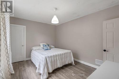 165 Rosewood Road, Hamilton, ON - Indoor Photo Showing Bedroom