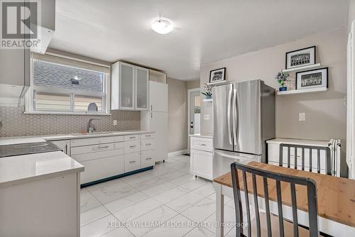 165 Rosewood Road, Hamilton, ON - Indoor Photo Showing Kitchen