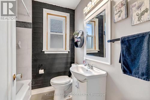 165 Rosewood Road, Hamilton, ON - Indoor Photo Showing Bathroom