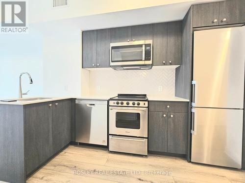 411 - 312 Erb Street, Waterloo, ON - Indoor Photo Showing Kitchen