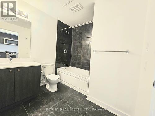 411 - 312 Erb Street, Waterloo, ON - Indoor Photo Showing Bathroom