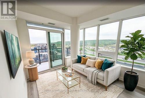 1311 - 385 Winston Road, Grimsby, ON - Indoor Photo Showing Living Room