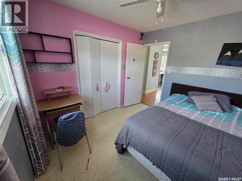 520 Dennis Street, Herbert, SK - Indoor Photo Showing Bedroom