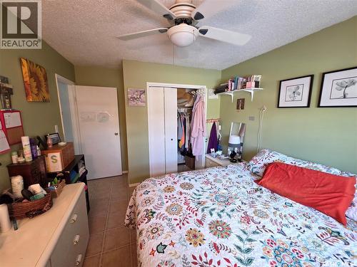 520 Dennis Street, Herbert, SK - Indoor Photo Showing Bedroom