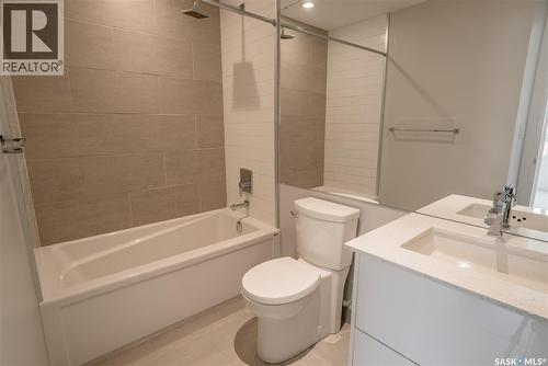403 409 B Avenue S, Saskatoon, SK - Indoor Photo Showing Bathroom