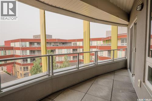 403 409 B Avenue S, Saskatoon, SK -  With Exterior