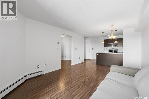 1414 5500 Mitchinson Way, Regina, SK - Indoor Photo Showing Living Room