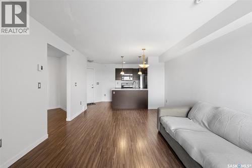 1414 5500 Mitchinson Way, Regina, SK - Indoor Photo Showing Living Room