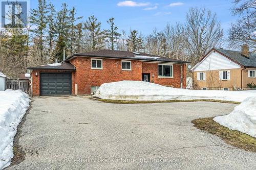 3922 HORSESHOE VALLEY ROAD W  Springwater (Anten Mills), ON L0L 1Y0