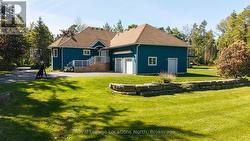 9 GEORGIAN COURT  Collingwood, ON L9Y 4W5